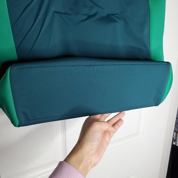 Summersalt Green Striped Neoprene Perfect Beach Tote Bag - Picture 8 of 10